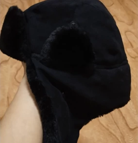 雷锋帽，冬天保暖必备 感兴趣的话给我留言吧！