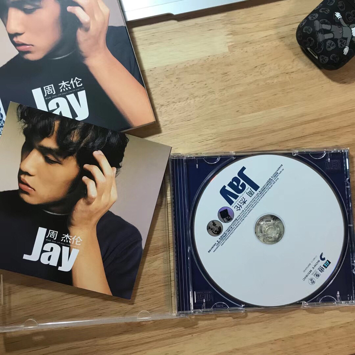 周杰伦Jay同名专辑 北京唱片店买的