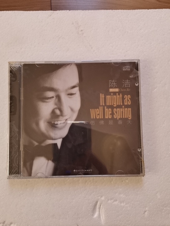 陈吉～男中音CD～仿佛是春天，未拆封。