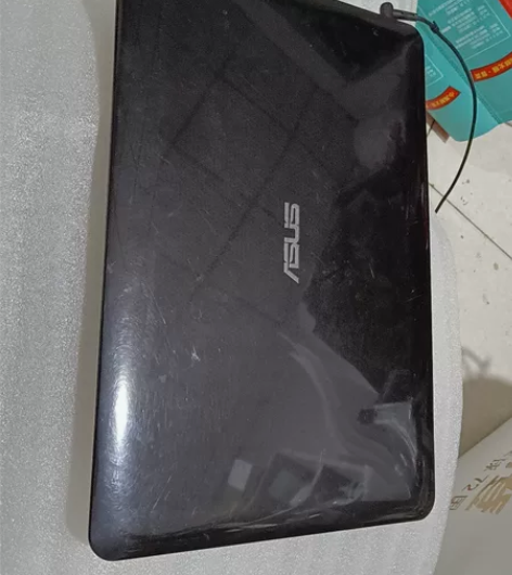 华硕笔记本 型号W519L 东西是收来的实...