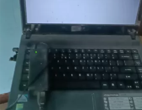 出售宏基笔记本电脑一台 时间长了不知道是那...