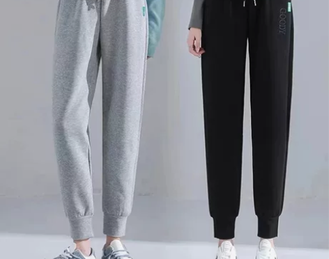 全新，女灰色加绒秋冬束脚保暖休闲卫裤，M码...