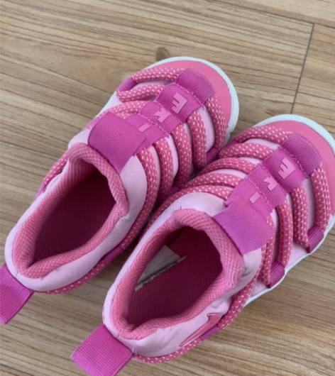 耐克，13CM 旅游鞋 运动鞋 在家没穿几...