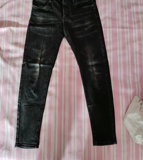 男士休闲牛仔裤，修身小脚，弹力很大，31尺...