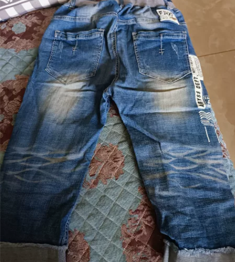 女士牛仔裤7分裤175,不刀 感兴趣的话点...