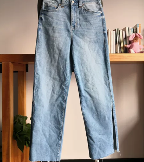 Lee开叉弹力直筒牛仔裤（女款） 正品 包...