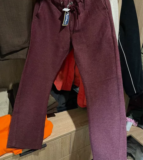 暗红色裤子 涉谷的买手店买的 复古裤子纯色...