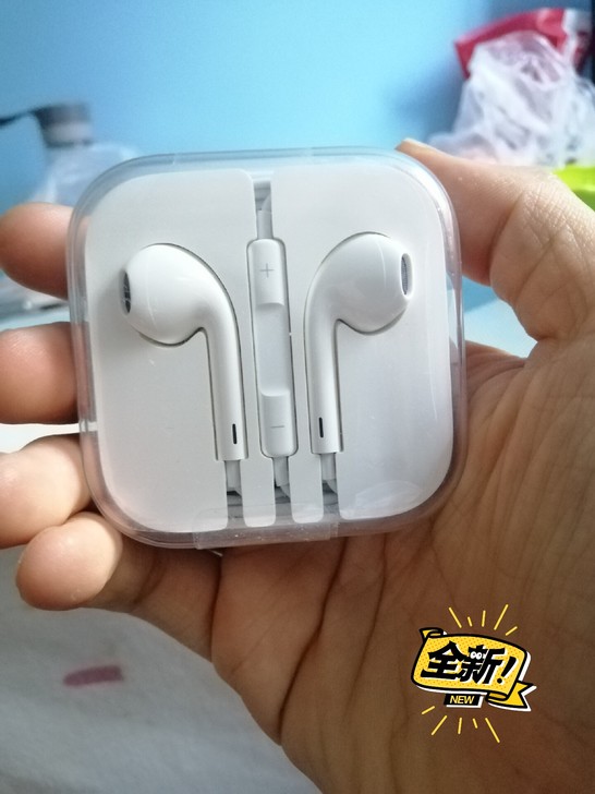 苹果手机iphone原装耳机，有线，没拆封...