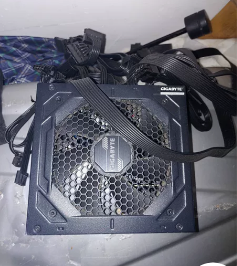 技嘉战圣二代P850GM，850W金牌全模...