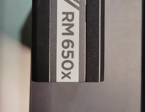 自用海盗船rm650x电源，京东旗舰店购买...