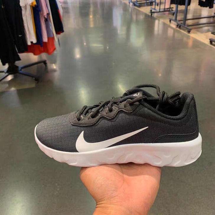 NIKE女子explore strada休...