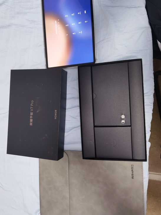 华为荣耀v7pro.换折叠手机，所以平板出...