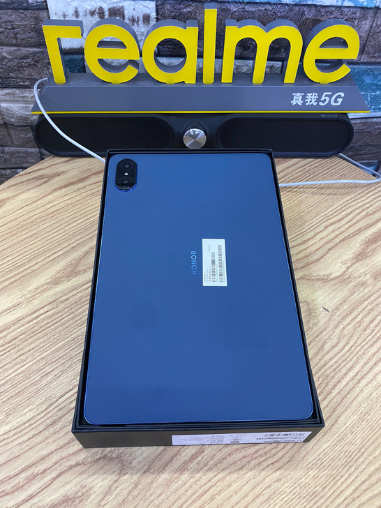 荣耀v7pro  8+128G  全套配件...