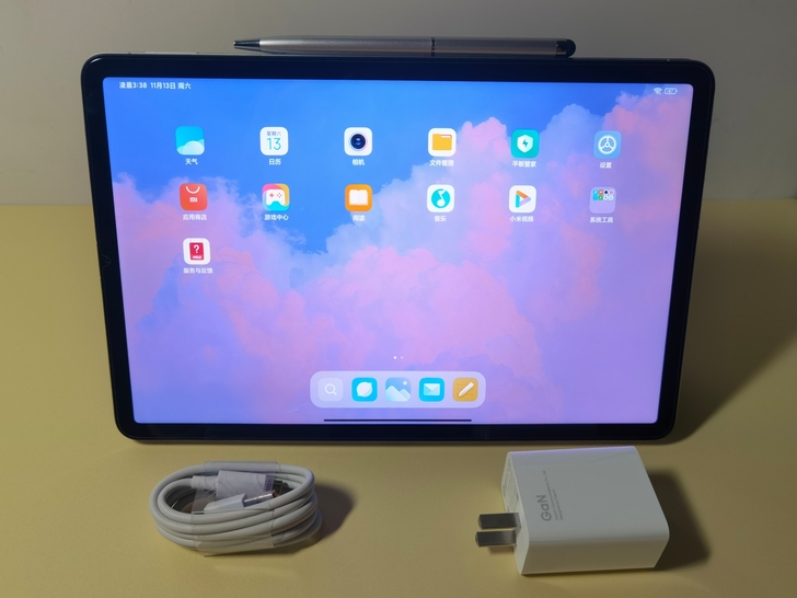 小米平板5pro 6+256g白色 很好看