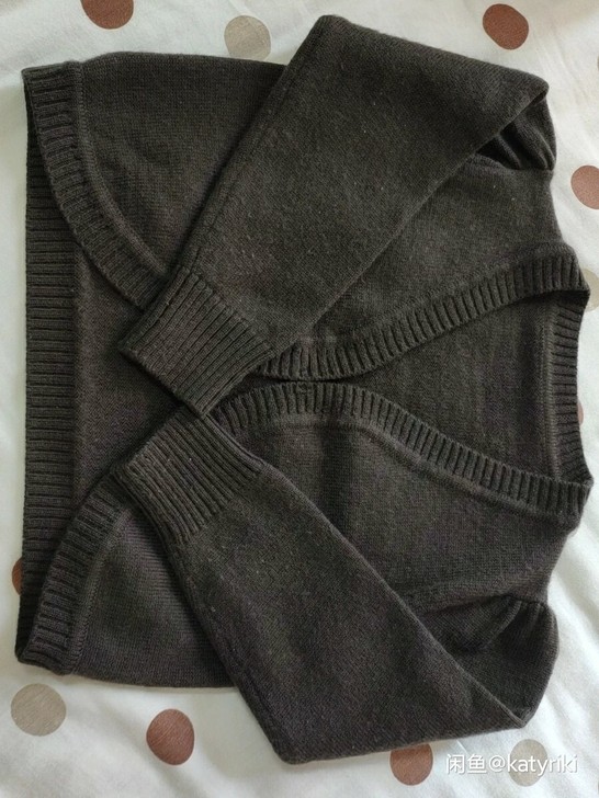 付邮赠送三岁左右宝宝针织披肩