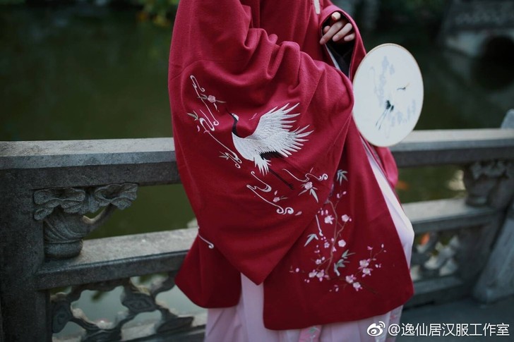 【袄裙披风全套】逸仙居（逸仚居）岁寒丹歌大...