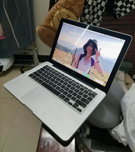 我个人使用的笔记本电脑 Mac book ...
