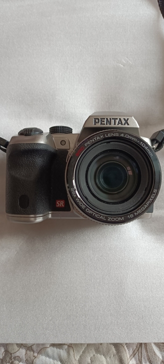 宾得相机Ⅹ-5，成色挺好，使用四节五号电池...