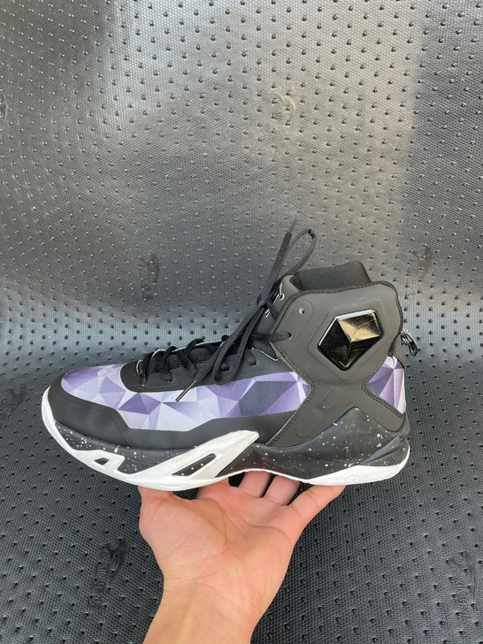 正品 44码 乔丹减震篮球鞋毒液战靴防滑运...