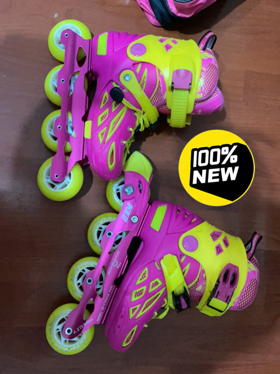 旱冰鞋，小了，没穿过