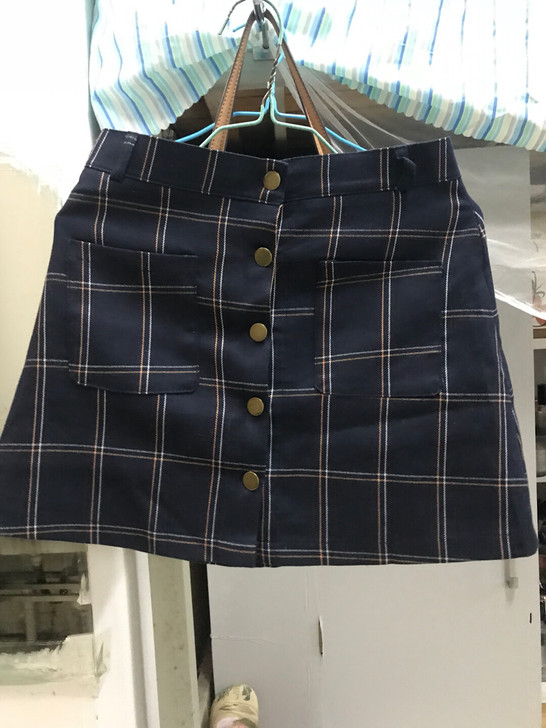 全新短裙，腰围65左右，s码