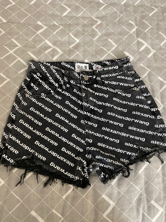 全新未穿 韩货牛仔短裤