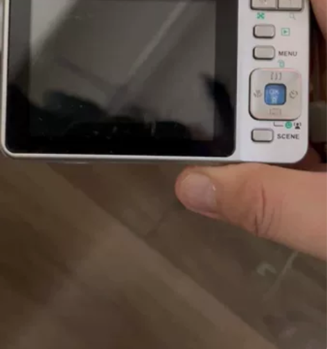 爱国者T1028，全新电池和充电器，一个2...