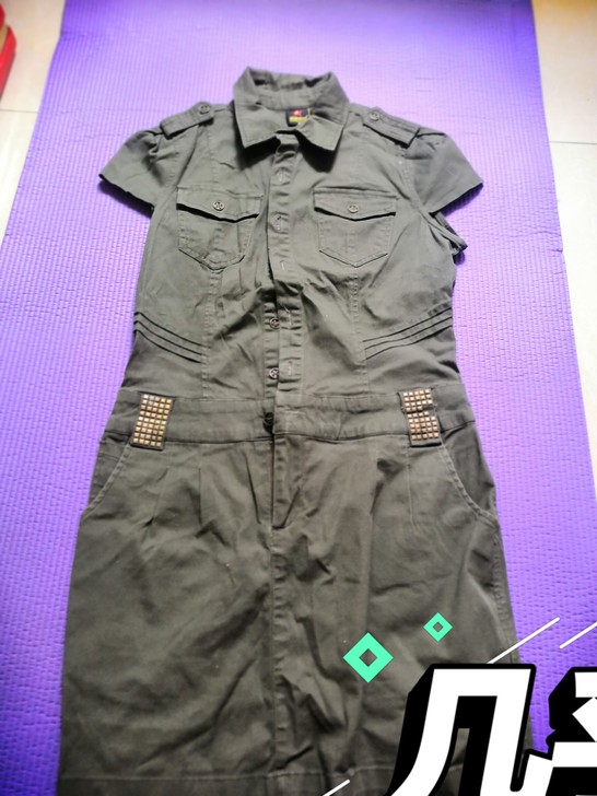 军旅风裙子，上身气很飒爽英姿，曾经很喜欢，...