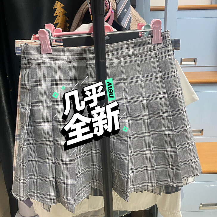 百褶裙裙长45 几乎全新个人只穿过一次