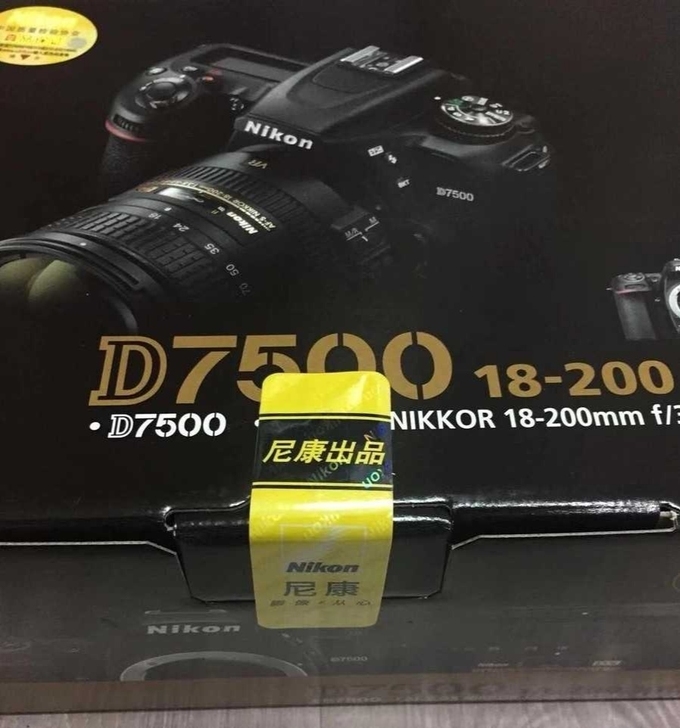 尼康 D7500 配18-200单反套机