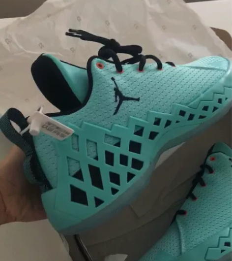 乔丹极光绿未拆鞋太多，出全新闲置 支持验货...