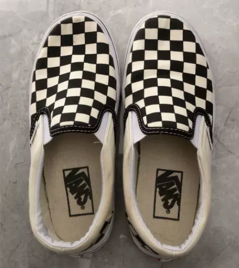 女生VANS鞋 37码 同城可面交 感兴趣...