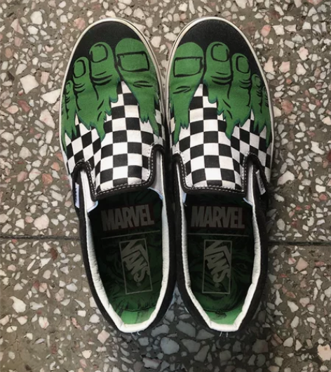 vans板鞋很新买了很久了有点小开胶42码...