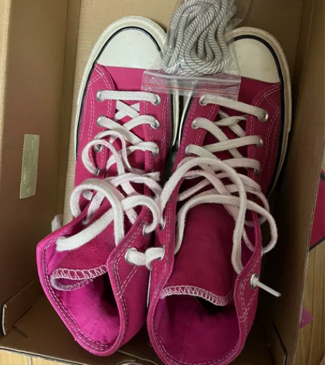 匡威正品，线下实体店入，本人穿39.匡威鞋...