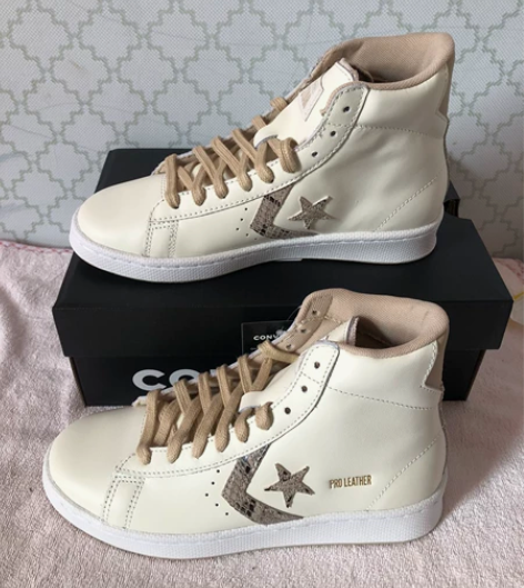 【35.5、36、37码】匡威 蛇纹高帮板...