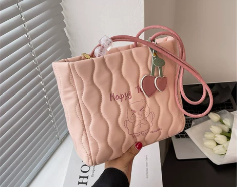 今年流行包包女大容量2022新款夏季百搭单...