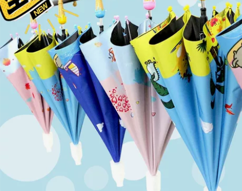 全新特价清仓儿童雨伞宝宝长柄男女幼儿园黑胶...