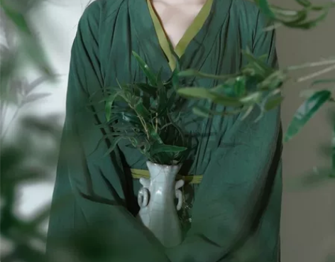绿色汉服女冬款上班穿直裾古装魏晋古风改良版...