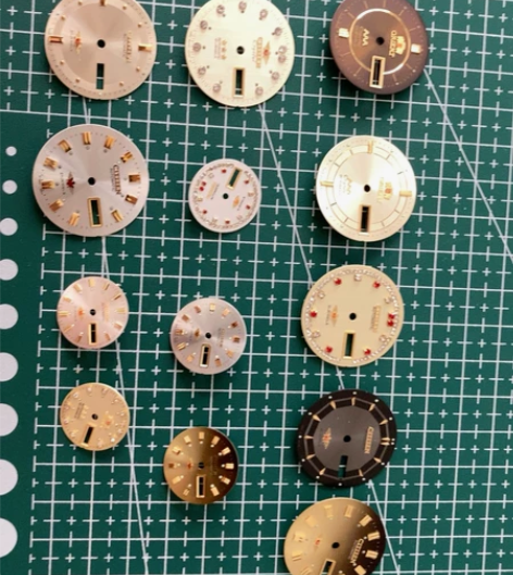 双狮、西铁城表盘 全新的，男款直径28.3...