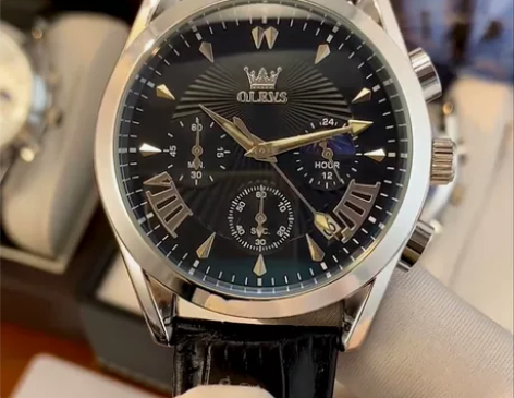 姐姐送的手表 一次都没戴! 因工作原因不让...