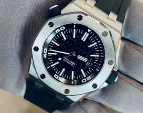 适用皇家橡树手表男AP15710st自动机...