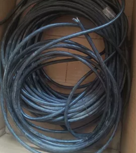 网线,闲置 感兴趣的话点“我想要”和我私聊...