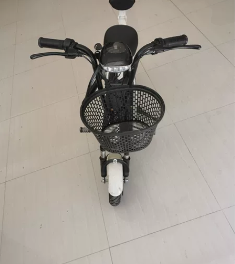 飞鸽电动车，九成新，新车价格1880便宜卖...