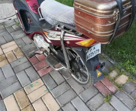 宗申品牌摩托车一辆，只跑了一万多公里，成色...