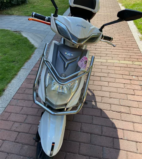 新大洲的 电动车72付20安，没有上牌，便...