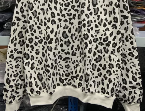 剪标无挂牌！加绒卫衣男宽松版的 实物拍摄，...