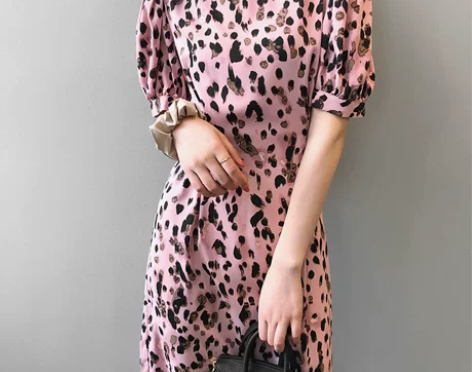 ?粉色豹纹雪纺连衣裙女夏季收腰法式设计感小...