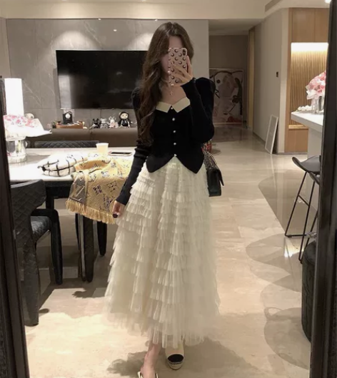 全新 白色蛋糕裙 买来没穿过  喜欢买但是...