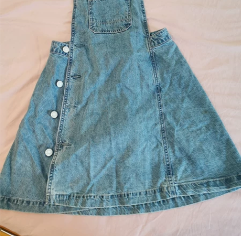 only背带牛仔裤 99新，仅试穿 尺码1...