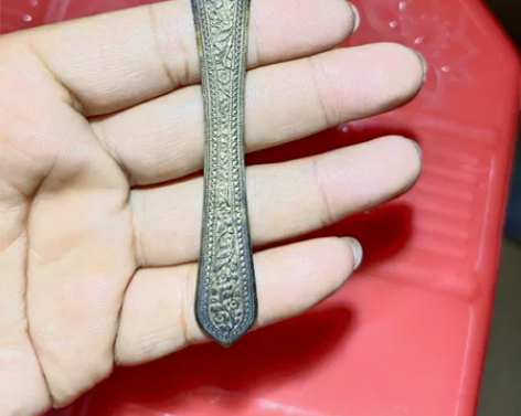 民国发髻银鎏金，银子来的，外面鎏金，工艺非...